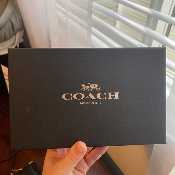 Brand new still in box COACH wristlet - Picture 2 of 6